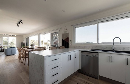 Bridport House | The Deck on Westwood