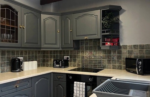Buckley Apartment | The Deeside - North Wales Sleeps up to 7