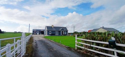 Saula Apartment | "The Den" Belmullet
