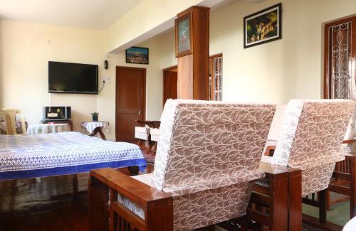 Pauri House | The Deodar Inn