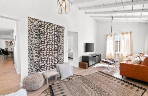 Joshua Tree House | The Desert Nomad Retreat in Joshua Tree Village