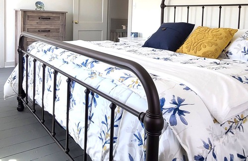 Gardiner Other | The DeVita House Est. 1900
