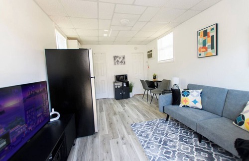 United Central Apartment | The Diplomat St Pete: Affordable Urban Studio #11