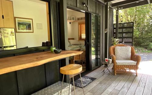 Raglan House | The Divvy Hut Raglan Retreat