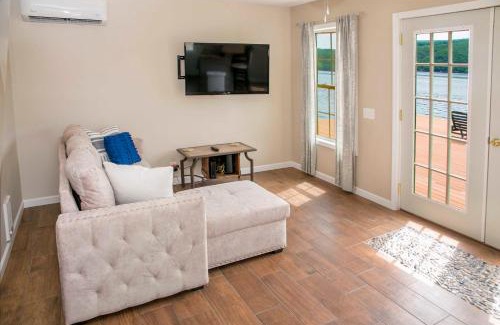 Hammondsport House | The Dockaholic