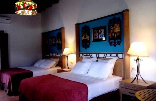 Bagope Bed & Breakfast | The Domes Bed and Breakfast