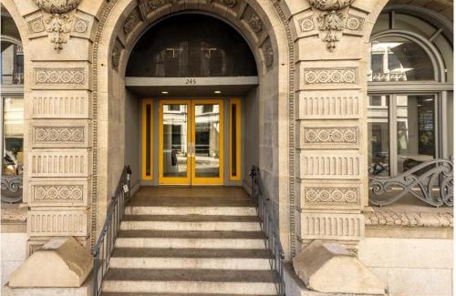 Downtown Memphis Apartment | The Downtown Bungalow Loft