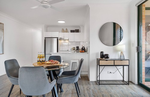Redfern Apartment | The Downtown Retreat - Heart of Redfern