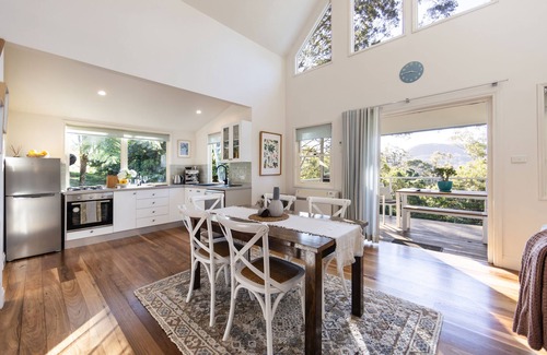 Woodhill Cottage | The Drawing Rooms of Berry