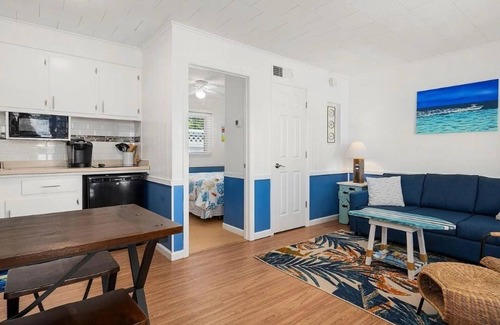 Ocean Pines House | The Drift Inn Cottage at the Inn on Turville Creek