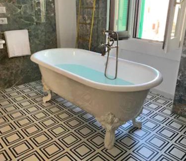 Polignano a Mare Apartment | The Duchess's View - NEW! Luxurious Flat in Historical Centre 115 sq m, 3min walk to Cala Porto beach and Private Parking