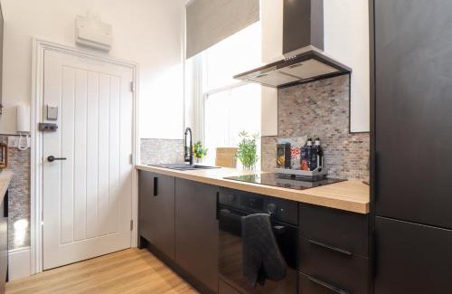 Helston Apartment | The Dynar