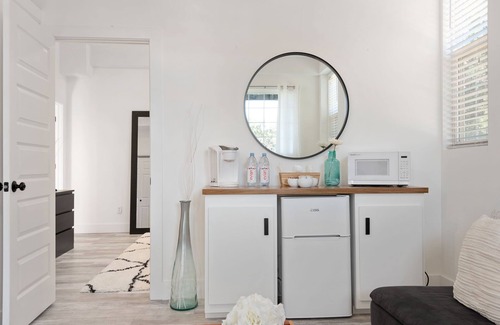 Kitty Hawk Apartment | The East Coast Host - The Modern Dojo