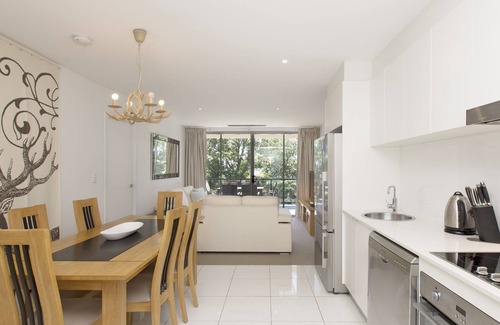 Jindabyne Apartment | The Edge 5 - Modern 2BR Apartment l WiFi l BBQ l Lrg Balcony
