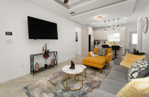 Edinburg Apartment | The Edinburg Oasis Modern 2BD -2BA