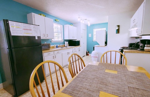 Edisto Island House | The Edisto Escape 5 Min Drive From Beach - 3bdrm, sleeper, NEW Queen Beds!