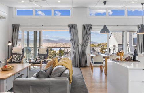 Jindabyne House | The Elements West