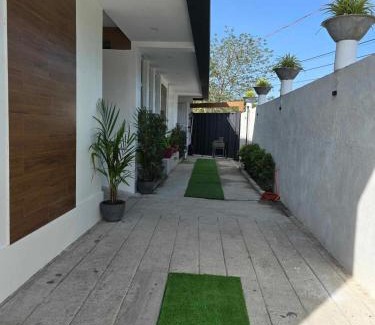 Tranca Villa | The Elizabeth Bay Hotspring Villa