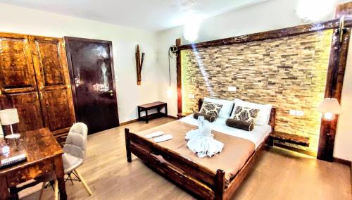 Nikopolis Apartment | The Elysian at Nicopolis jacuzzi