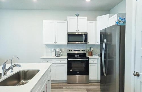 Gulf Breeze House | The Emerald Paradise