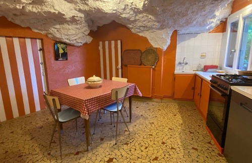 Courcay Apartment | The enchanted shores