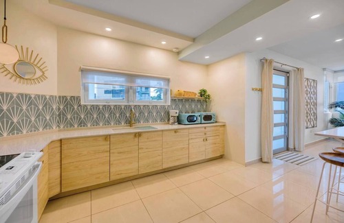 Ocean Park Villa | The entire property is a lush tropical paradise perfect for entertaining and relaxing.
