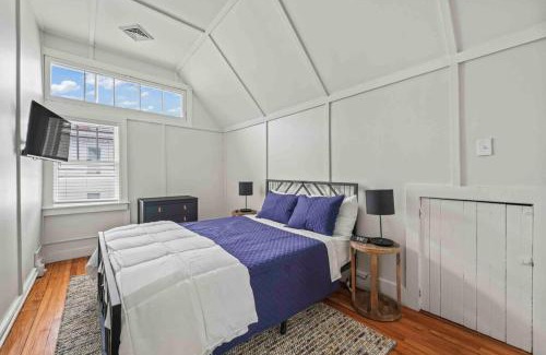 Saratoga Springs Apartment | The Equestrian by Saratoga Stays - Private Balcony