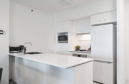 Brisbane Central Business District Apartment | The Executive! 1Bed, 1Bath, 1Car, VIEWS ~ CBD