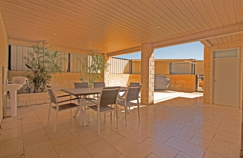 Jurien Bay House | The Executive *Ground Floor* Self Contained Holiday Accommodation.