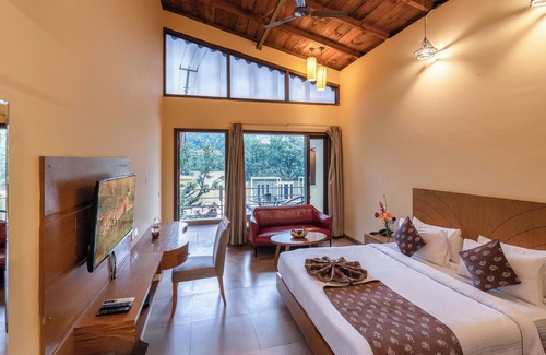 Dhikuli Hotel | The Exot Vasavana