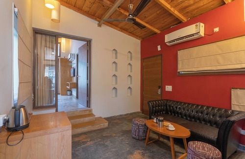 Dhikuli Hotel | The Exot Vasavana