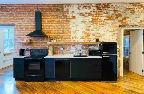 Reading Apartment | The Factory On Locust