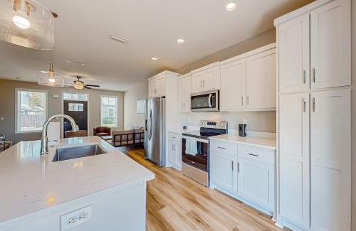Callaway House | The Family Beach Hive