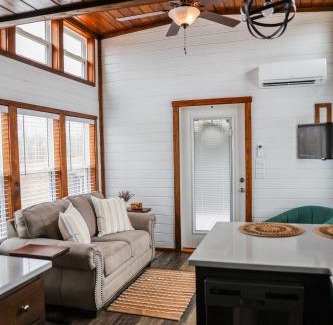 Dover House | The Family Truckster (In The Pines at KY Lake) 120 Pine Grove Lane, Dover, TN 37058