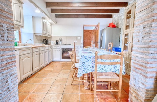 Razac-d'Eymet House | The Farm – Fantastic Holiday Home with Pool on Over 12 Hectares Near Bergerac