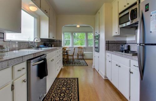 McMinnville House | The Farm House