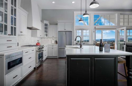 Yamhill House | The Farmhouse at Quandary Vineyards
