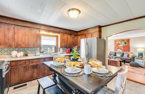 Fort Lawn House | 'The Farmhouse' in Fort Lawn w/Fire Pit & Deck!