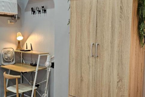 Moonwalk Apartment | THE FIKA ROOM near MNL Airport - Scandi Studio Unit with Fast Wi-Fi & Netflix - Read Full Property Desc before booking