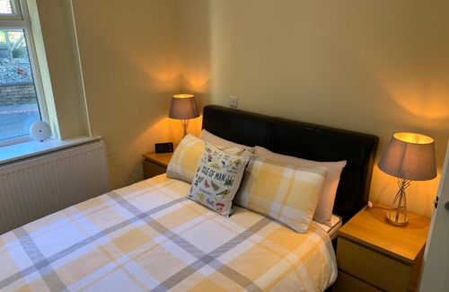 Douglas Bed & Breakfast | The Firs - Moorside Annexe