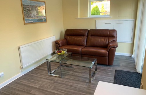 Douglas Bed & Breakfast | The Firs - Moorside Annexe