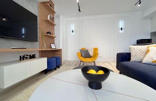 Calea Sever Bocu Apartment | The First House