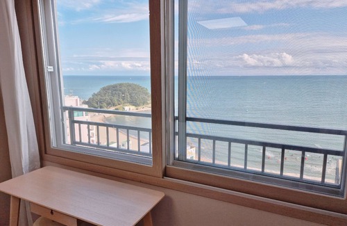 Haeundae Apartment | The First Ocean Songjung