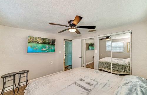 Homosassa Apartment | The Fish Camp 2BR Stay with BBQ, Firepit & Nature Trails