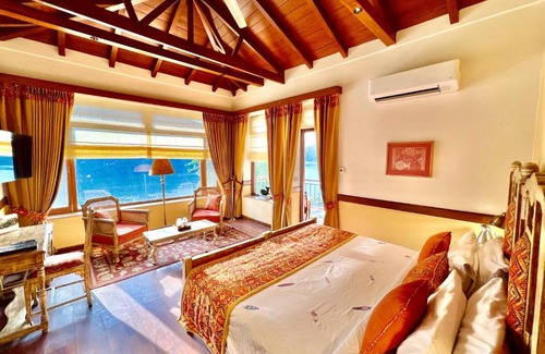 Bhimtal Hotel | The Fishermen's Lodge by Leisure Hotels