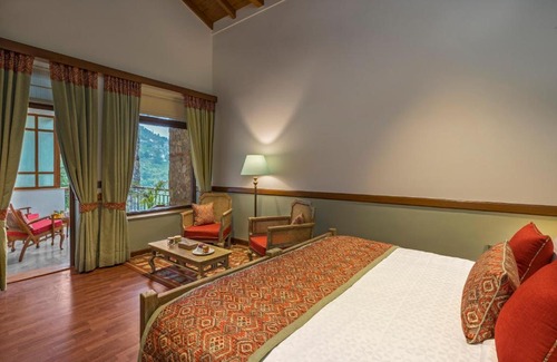 Bhimtal Hotel | The Fishermen's Lodge by Leisure Hotels