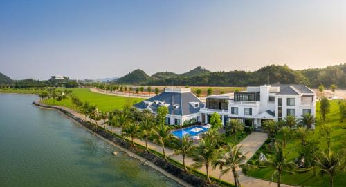 Yen Mo Apartment | The Five Resort & Golf Hoang Gia Ninh Binh