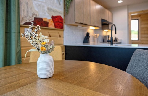 Bristol House | The Fives - 22494 Serene View