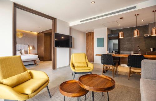 Puerto Morelos Hotel | The Fives Oceanfront