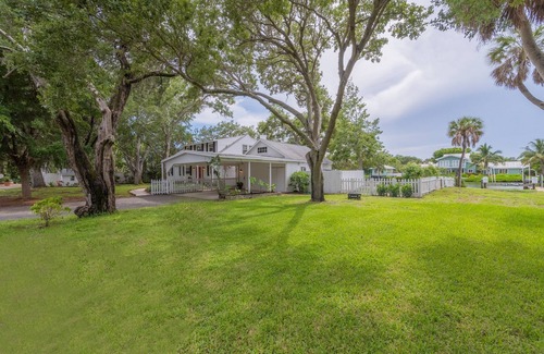 Siesta Key House | The Flamingo: Historic Charm & Stunning Water Views in 4BR Siesta Key Home with Pool